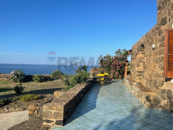 Villa singola Pantelleria, TP Vendita