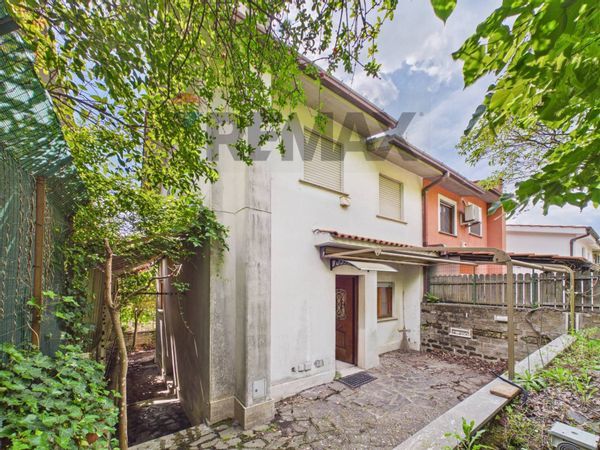 Villetta bifamiliare Campagnano di Roma, RM Vendita