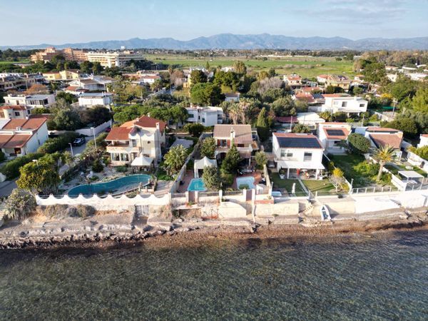 Villetta bifamiliare Zona Foxi, Quartu Sant'Elena, CA Vendita