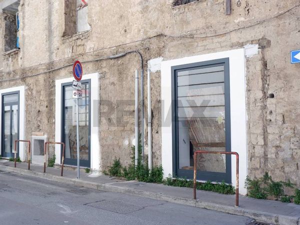 Commerciale Altro Centro, Caserta, CE Affitto