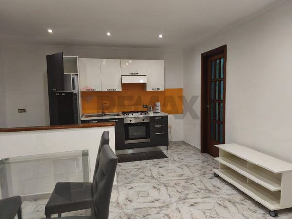 Appartamento Centro, Napoli, NA Affitto