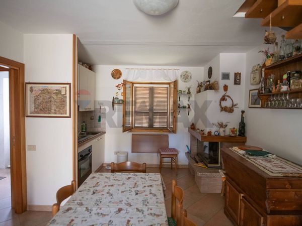 Appartamento Arcevia, AN Vendita