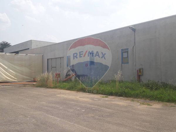 Capannone Industriale Cornate d'Adda, MB Vendita