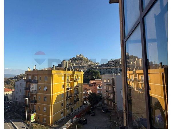 Appartamento Tolfa, RM Vendita - Foto 2