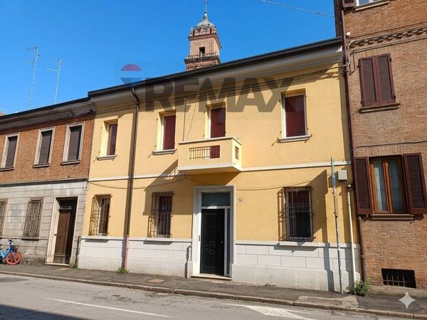 Casa Semindipendente Entro Mura, Ferrara, FE Vendita