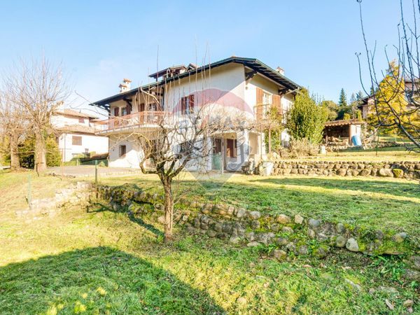 Villa singola Venegono Inferiore, VA Vendita