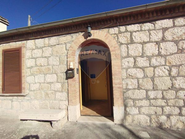 Casa Indipendente Campobasso, CB Vendita