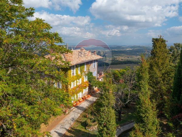 Cascina/Casale Sarteano, SI Vendita
