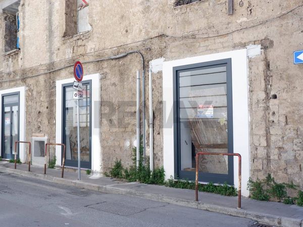 Locale Commerciale Centro, Caserta, CE Affitto - Foto 2