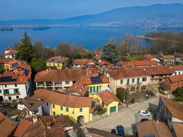 Porzione di casa Cazzago Brabbia, VA Vendita