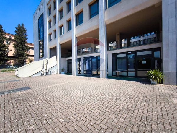 Locale Commerciale Madonna Alta, Perugia, PG Vendita - Foto 3