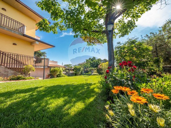 Villetta bifamiliare Mascalucia, CT Vendita