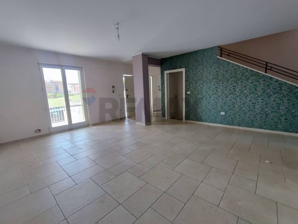 Villa a schiera Sparanise, CE Vendita