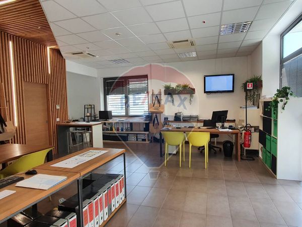 Negozio Dogana, Serravalle, SM Affitto