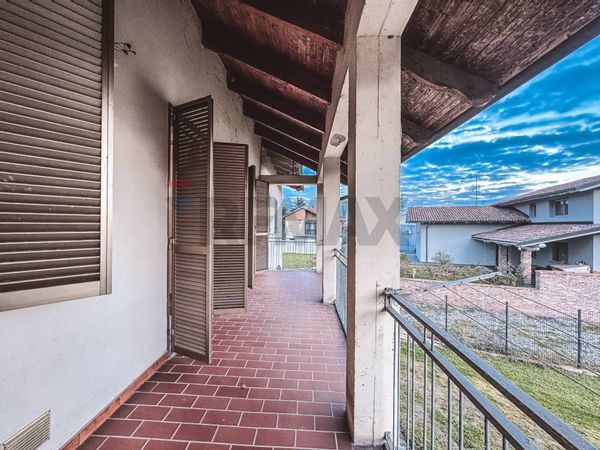 Appartamento Caresanablot, VC Affitto