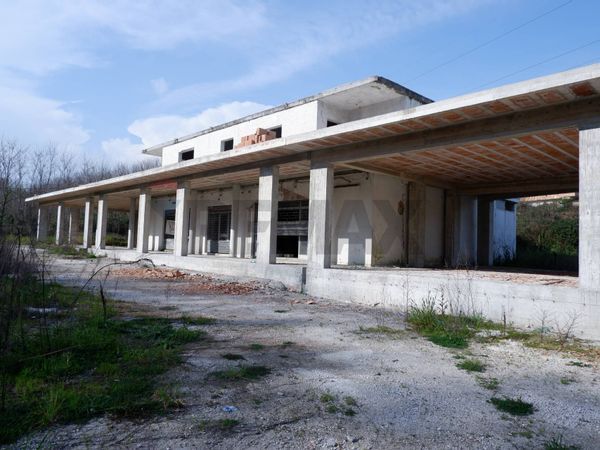 Locale Commerciale Calvi Risorta, CE Vendita