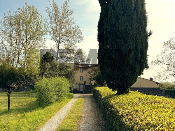 Rustico Colle Di Compito, Capannori, LU Vendita