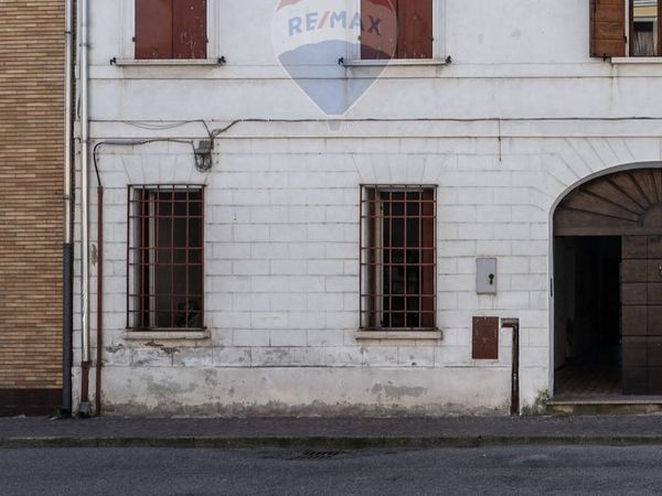 Villa a schiera Viadana, MN Vendita