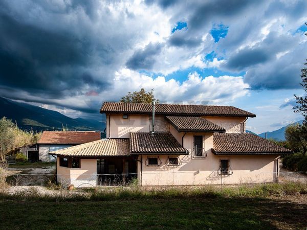 Cascina/Casale Alvito, FR Vendita