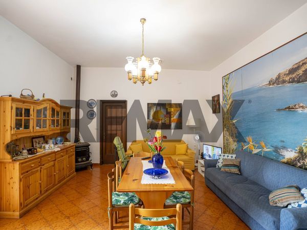 Casa Indipendente Riposto, CT Vendita