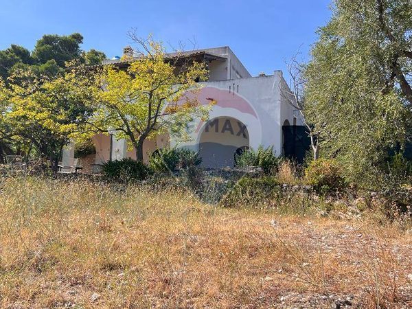 Villa singola Zona Pietà, Vieste, FG Vendita