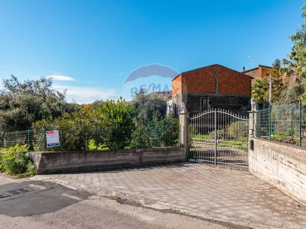 Casa Indipendente Canfarella, Ragalna, CT Vendita