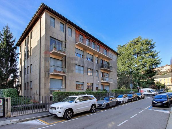 Appartamento Centrale, Bergamo, BG Affitto