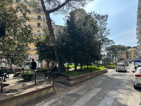 Locale Commerciale Colli Aminei, Napoli, NA Affitto - Foto 4