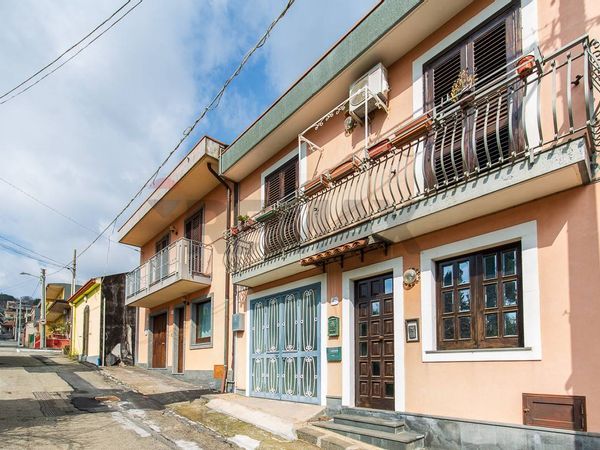Casa Indipendente Zafferana Etnea, CT Vendita