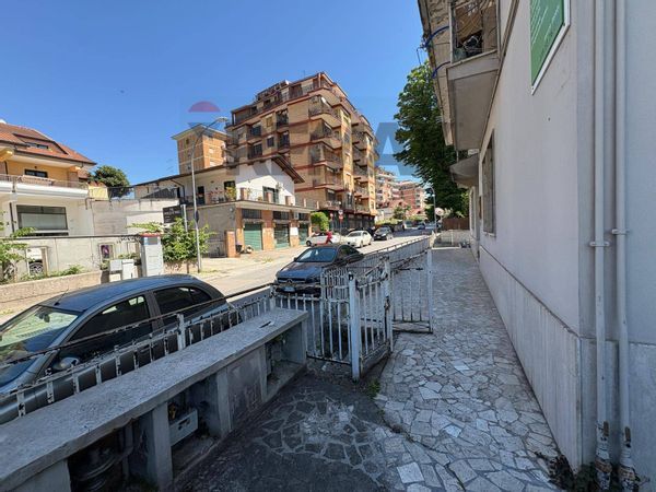 Negozio Centro, Frosinone, FR Affitto - Foto 2