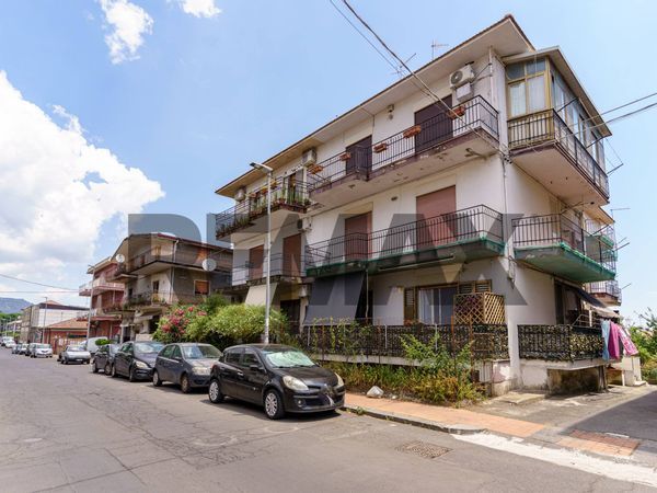 Appartamento Trecastagni, CT Vendita