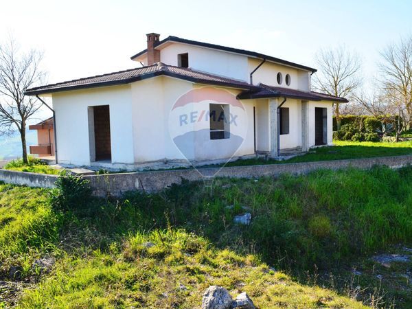 Villa singola Fragneto Monforte, BN Vendita