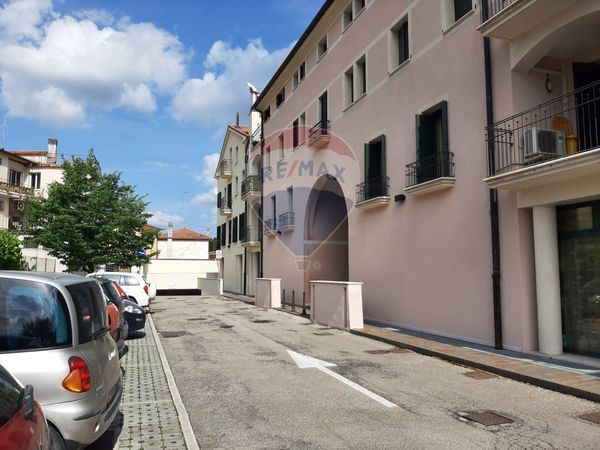 Locale Commerciale Cornuda, TV Vendita - Foto 4