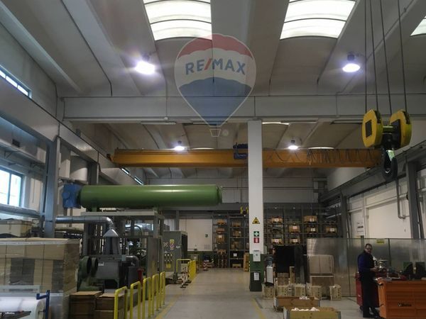 Capannone Industriale Borgo Misto, Cinisello Balsamo, MI Affitto