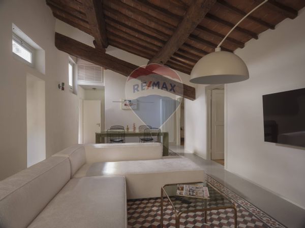 Appartamento Centro storico, Lucca, LU Vendita