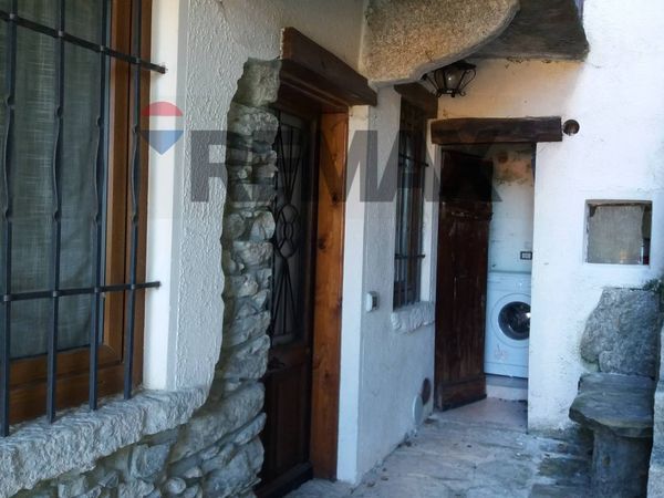 Duplex Cuasso al Monte, VA Vendita