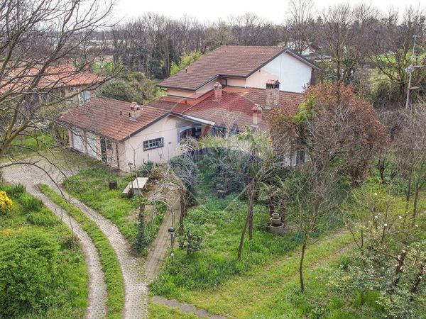 Villa singola Fara Gera d'Adda, BG Vendita