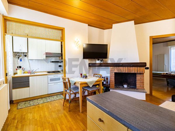 Appartamento Porto Ceresio, VA Vendita - Foto 4