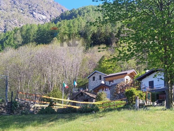 Casa Indipendente Subiale, Valvarrone, LC Vendita