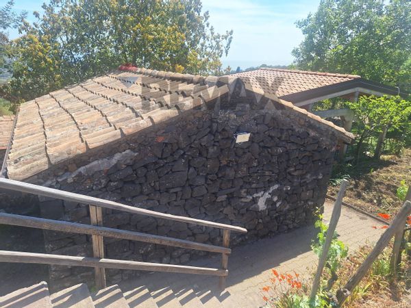 Cascina/Casale Linguaglossa, CT Vendita
