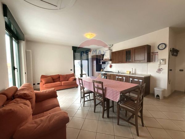 Appartamento Gerenzano, VA Vendita