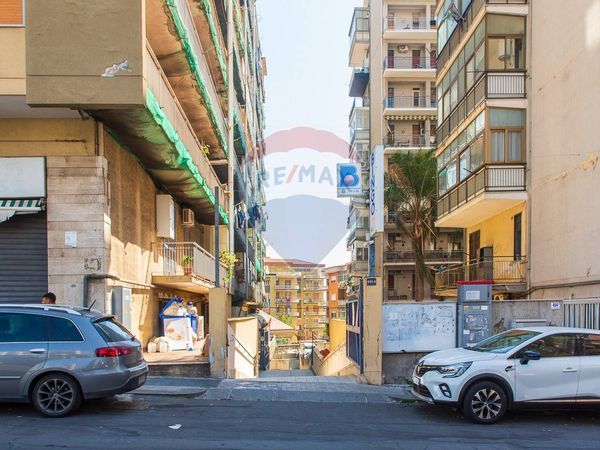 Locale Commerciale Vulcania, Catania, CT Affitto - Foto 4