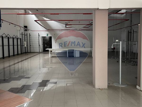 Locale Commerciale Cernusco sul Naviglio, MI Affitto - Foto 2