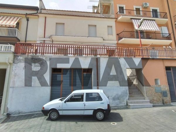 Casa Semindipendente Carpino, FG Vendita