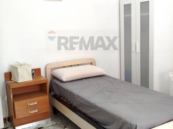 Stanza Montanara, Parma, PR Affitto