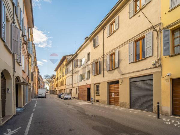 Appartamento Centro storico, Reggio nell'Emilia, RE Vendita