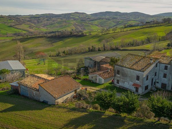 Casa Semindipendente Domo, Serra San Quirico, AN Vendita