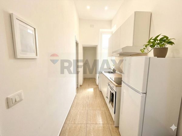 Appartamento Centro, Napoli, NA Affitto