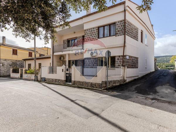 Appartamento Isili, SU Vendita