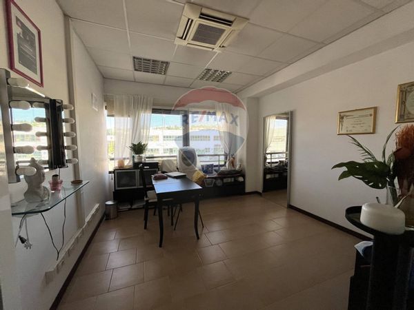 Locale Commerciale Baraccola, Ancona, AN Affitto